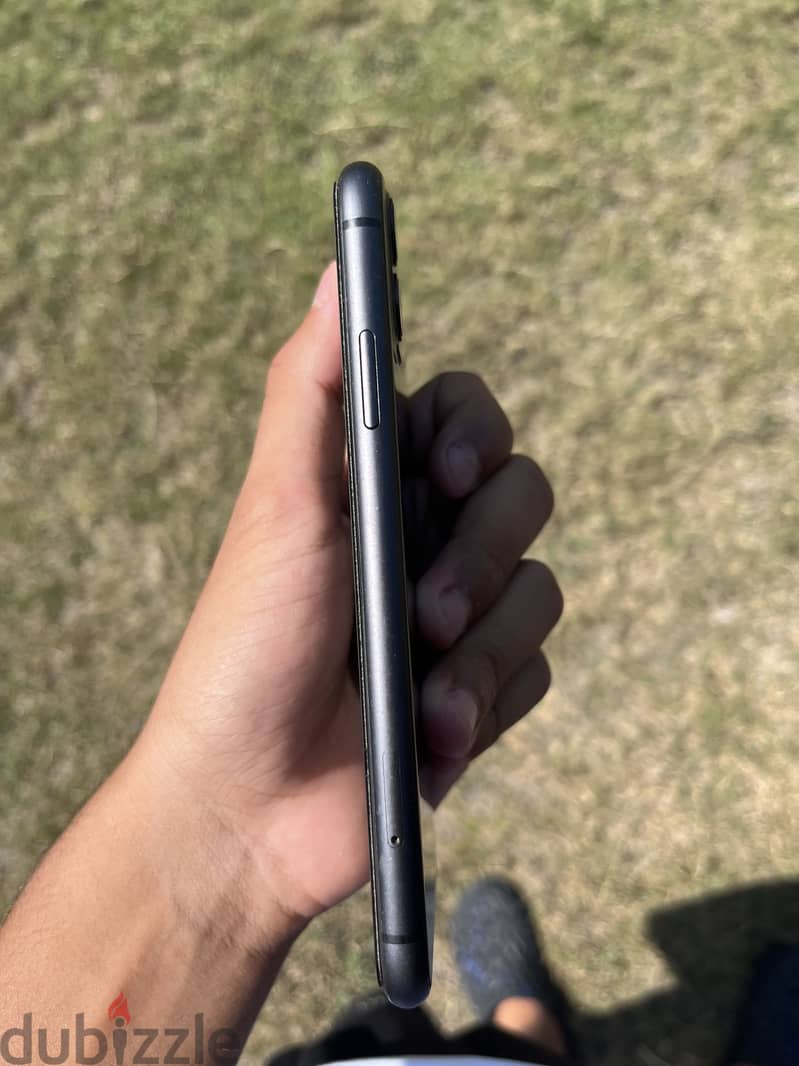 Apple - iPhone 11 5