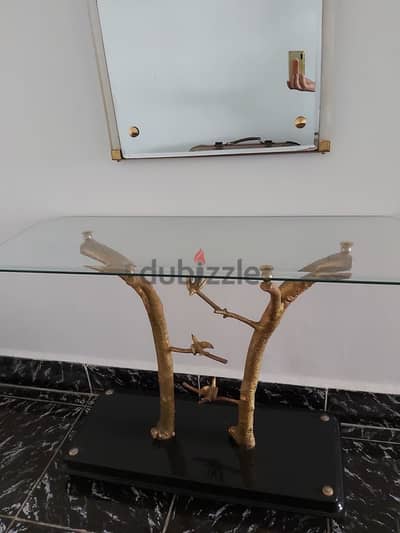 كونسول مع مرايا