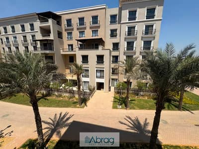 شقة 163م للإيجار في كمبوند فيلدج ويست (Village West) الشيخ زايد بتكيفات ومطبخ فقط