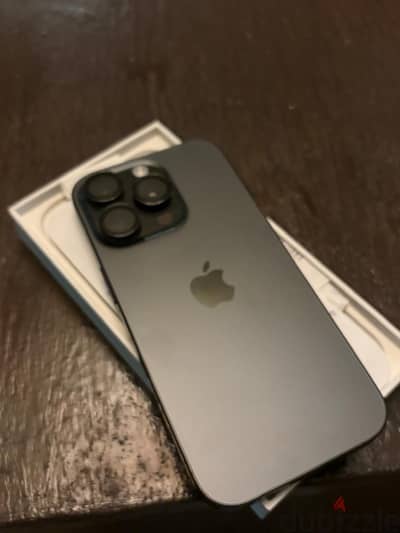 Apple - iPhone 16 Pro