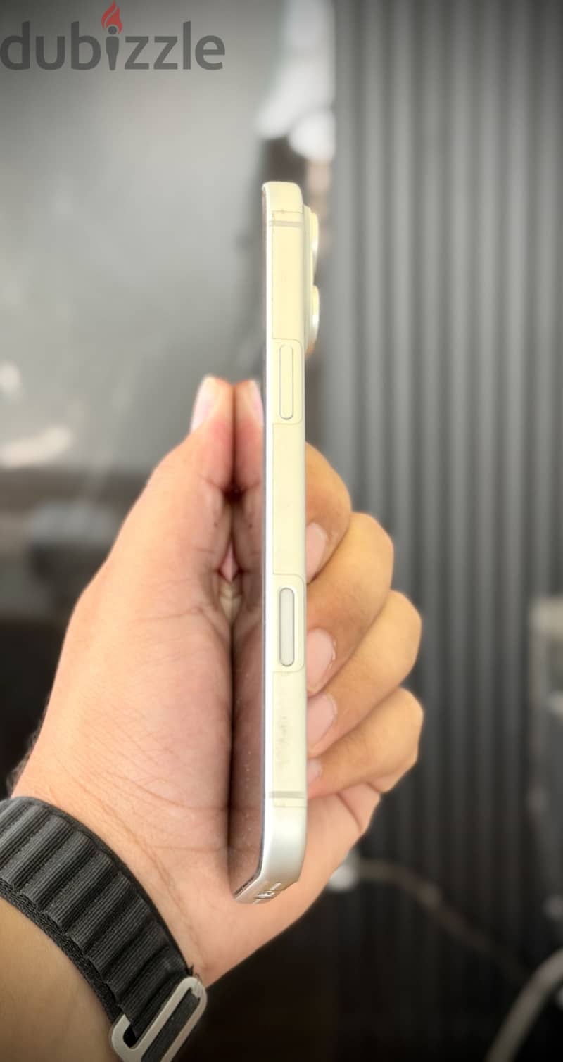 Apple - iPhone 17 Pro Max 3