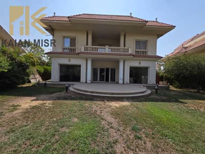 Villa 850m in a distinctive compound Mayfair in elshoruk city