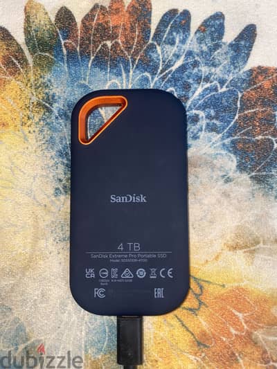 SanDisk Extreme PRO Portable SSD 4TB — Health 100%