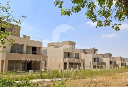 Resale 6Years Instalments Villa 295m Delivery 2027 for Sale in Palm Hills New Cairo Fifth Settlement