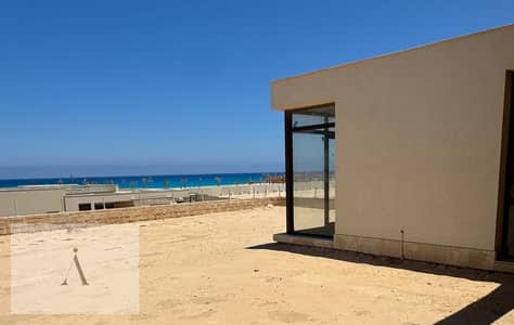 villa 2nd row sea corner open view directly on sea-ready to move at JUNE SODIC