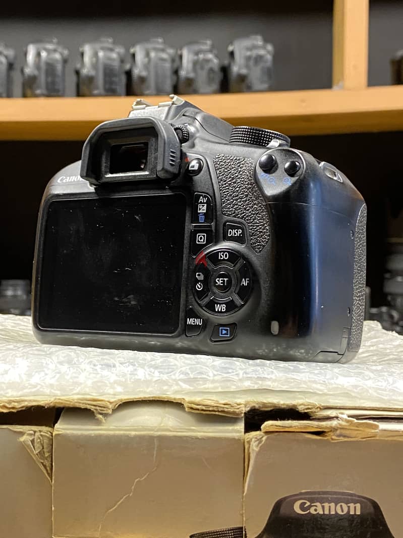 Canon 1200D + 18-55 2