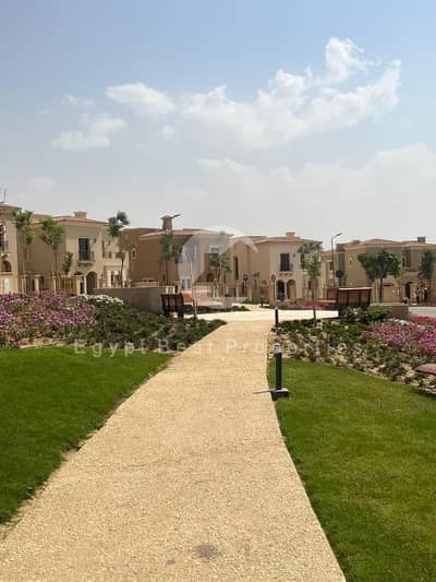 أقل سعر ريسيل تاون فيلا 314م استلام فوري موقع مميز للبيع في سيتي جيت التجمع الخامس Resale City Gate