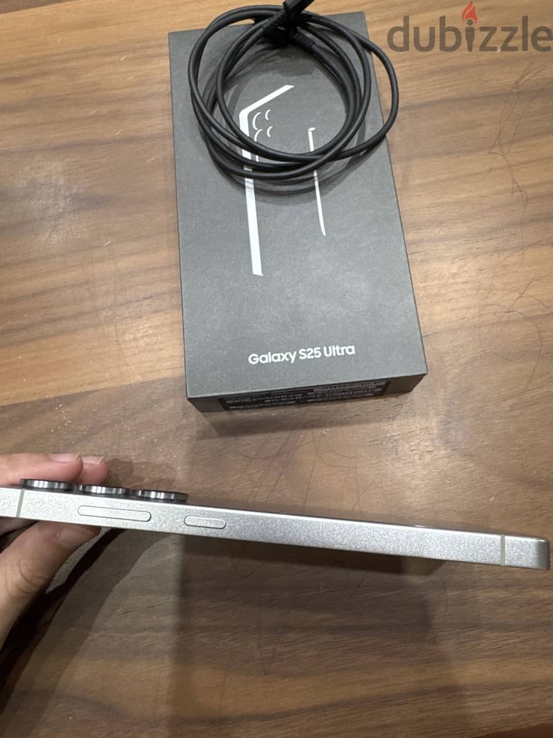 Samsung S25 Ultra 5