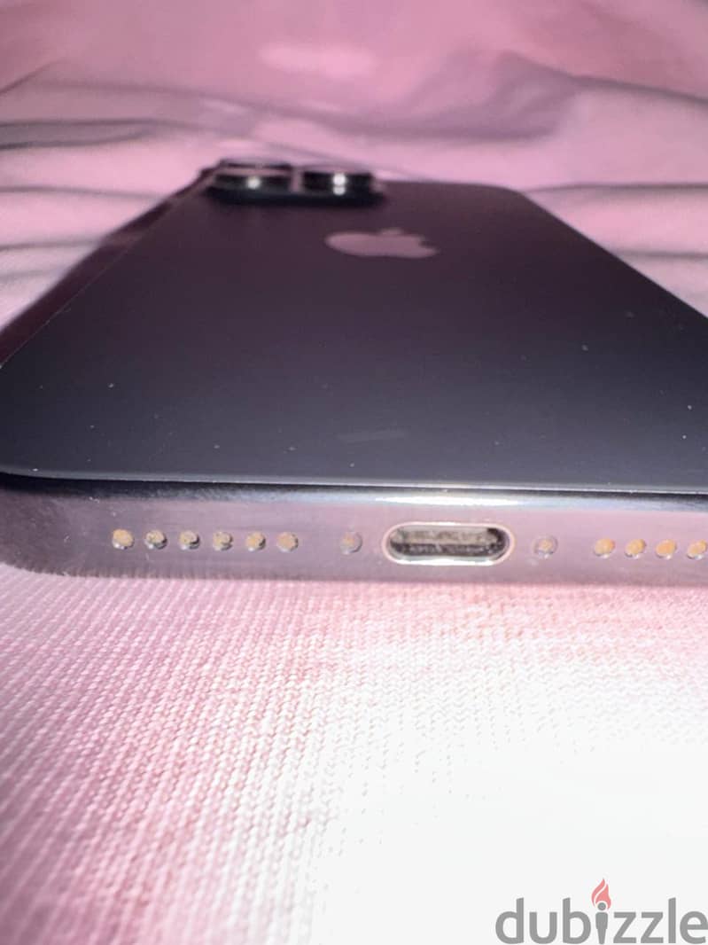 Apple - iPhone 15 Pro Max 2