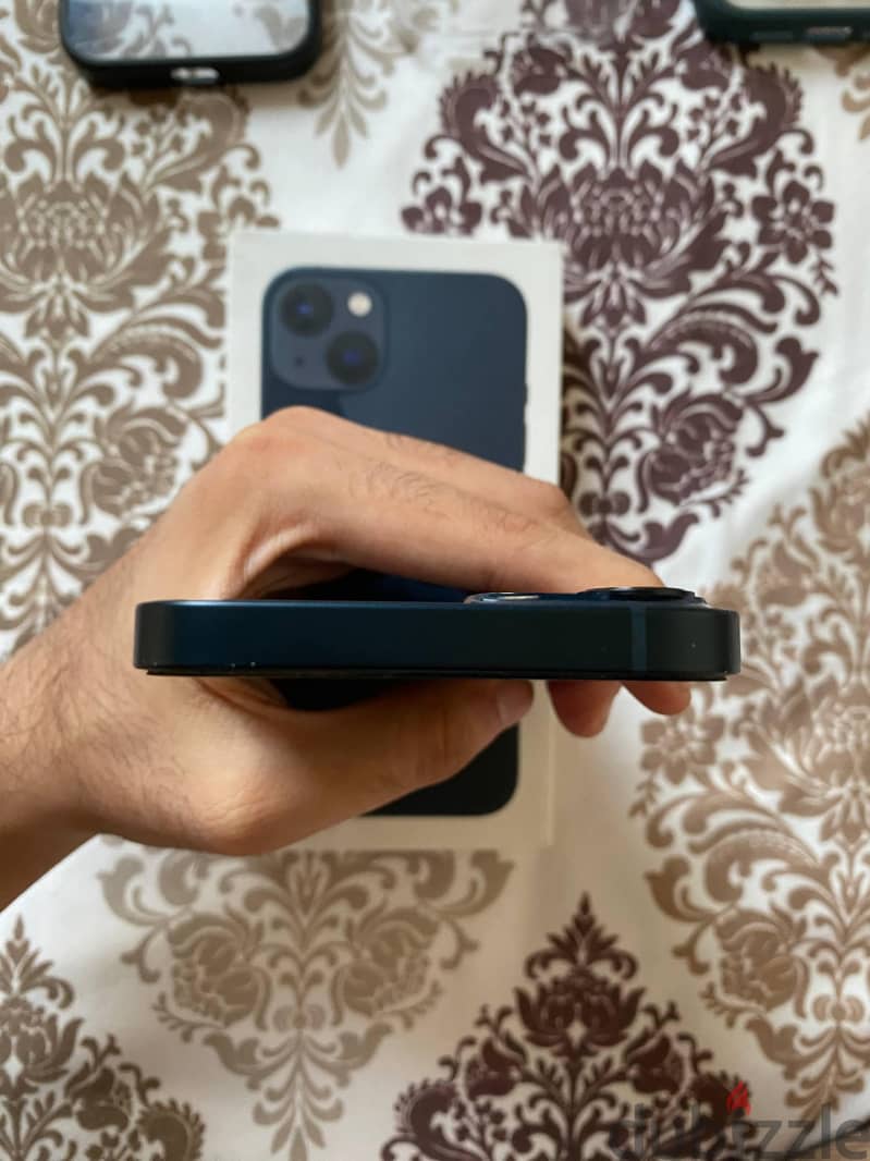 Apple - iPhone 13 2