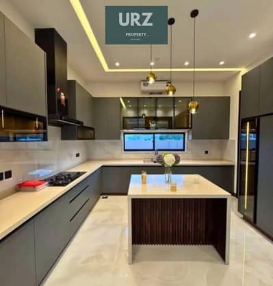 Writing  Townhouse at a special La Vista launch price in an exclusive villa phase with 7 year installments minutes from Suez Road AUC and El Patio Sid