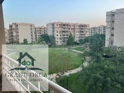 Distinctive apartment for sale in Madinaty, a great deal, B6, area 133 meters on a wide garden