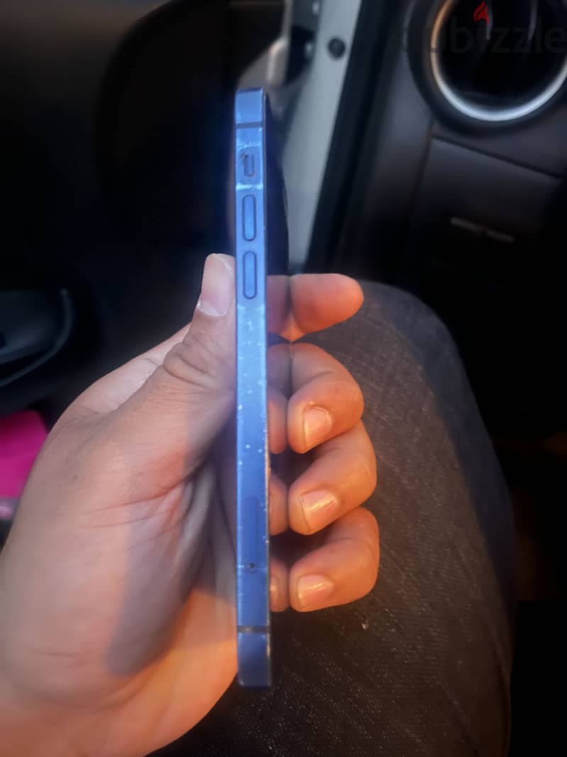 Apple - iPhone 12 6