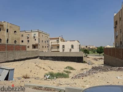 أرض للبيع في العبور الحي الرابع ٦١٧ متر خالصة