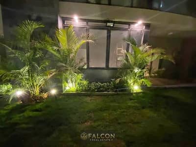 Duplex apartment with a down payment of 265,000 + garden in Taj City compound, VIP view. Minutes from the Ring Road.