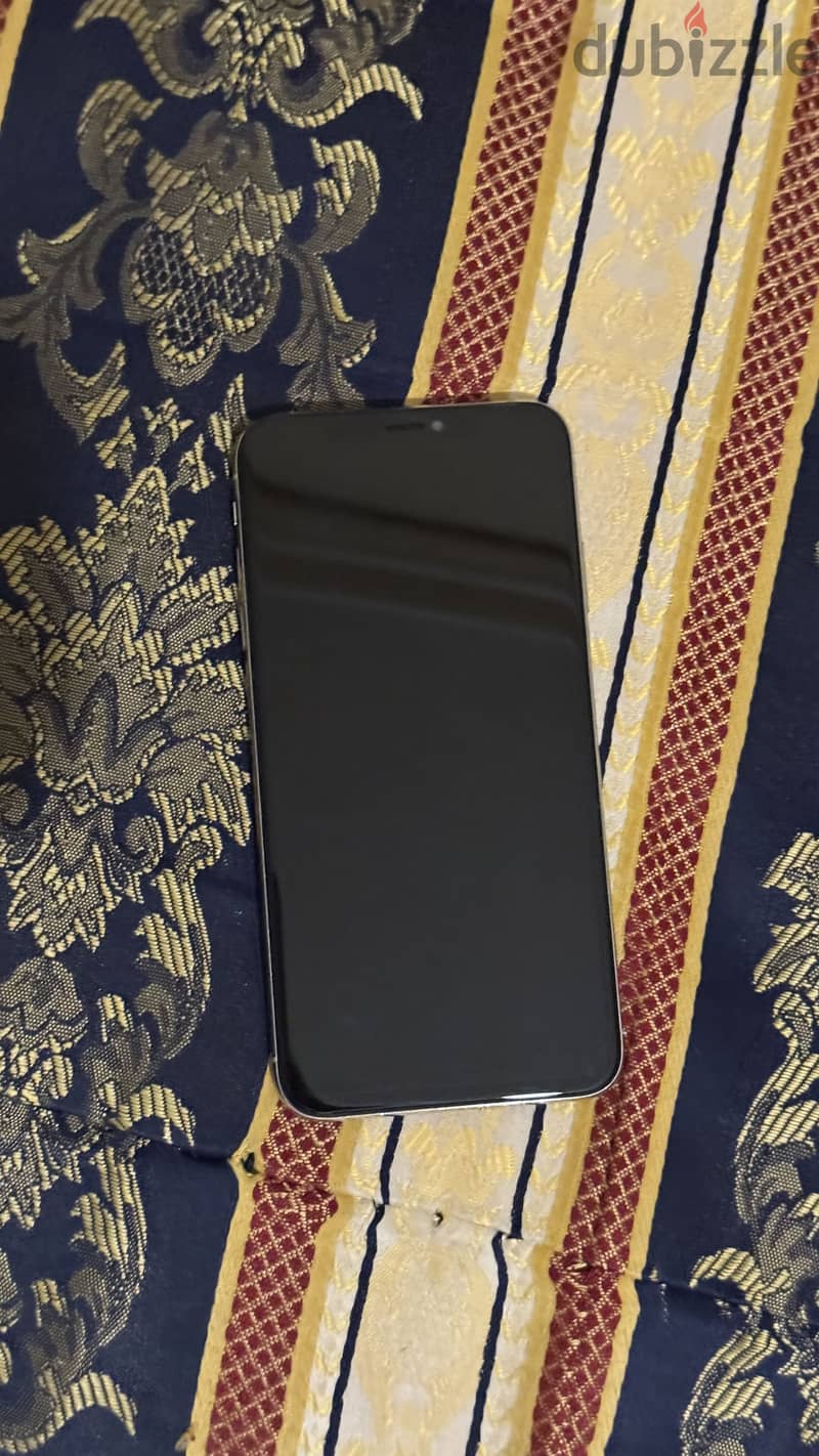 Apple - iPhone XS Max 2