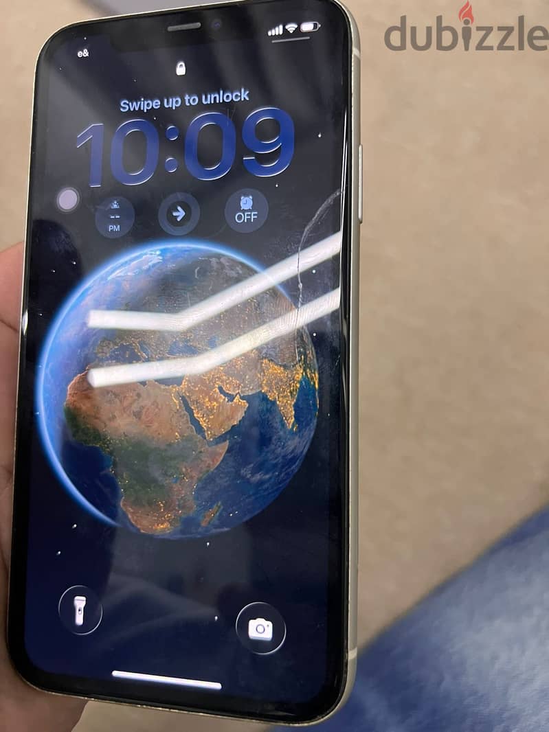 I phone 11 used 1