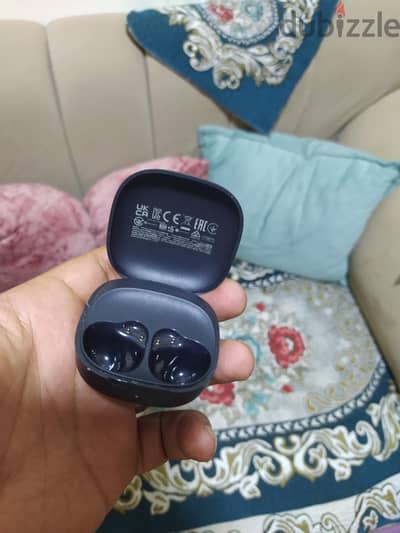 علبه سماعات اير بودز