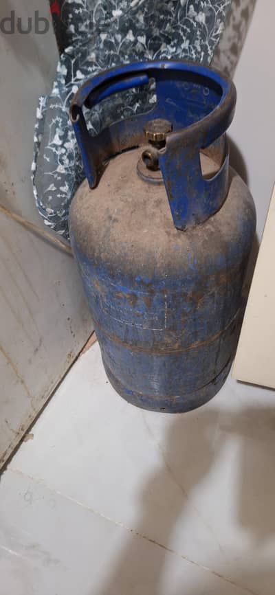 انبوبه بوتجاز مليانه بالمنظم والخرطوم