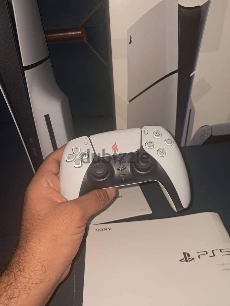PS5 Slim CD with 2 Controllers and 10 Games 3