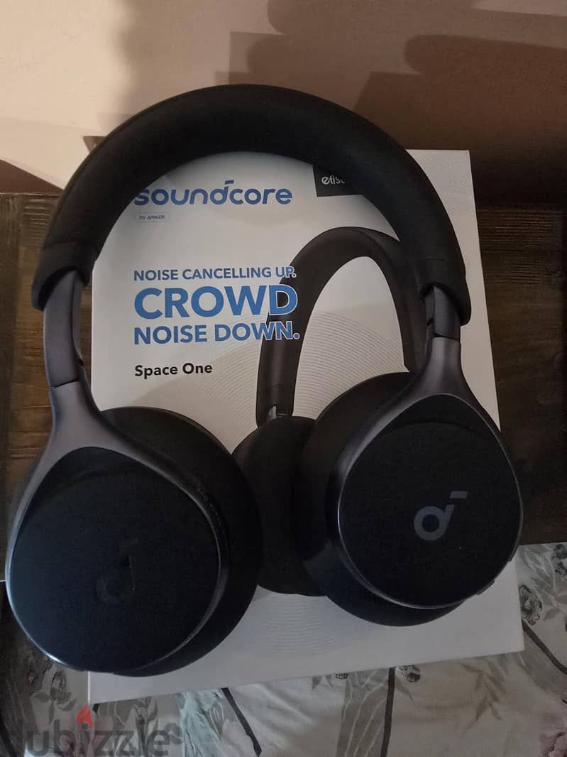 Anker Soundcore Space One 1