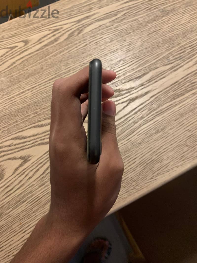 Apple - iPhone 8 1