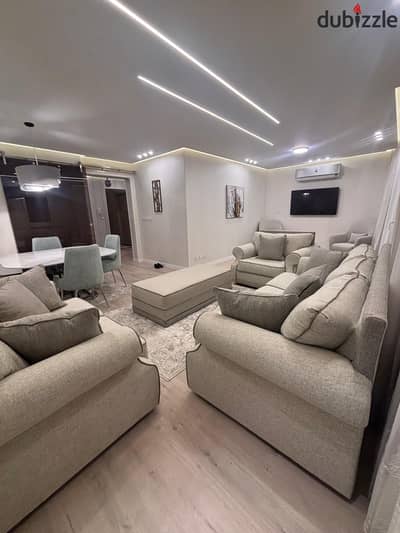 In my city, an apartment for sale for cash 160m, ultra-super-luxury finishes at B10, price is clear.
