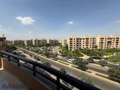 For rent, an apartment with an area of 248 sqm in Al-Rehab, Phase Four, overlooking the street.