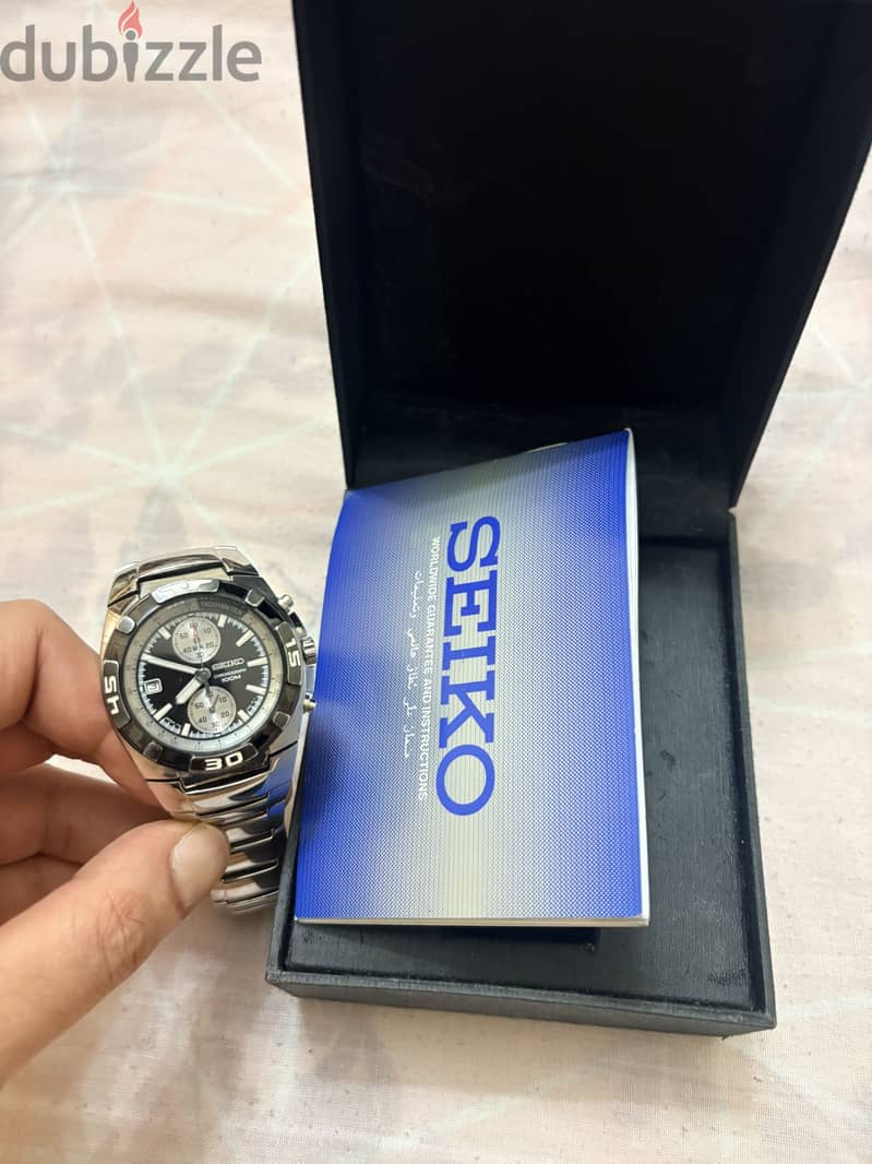 Seiko watch ( Dr Usage ) 5