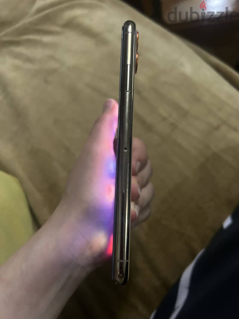 Apple - iPhone 11 Pro Max 5