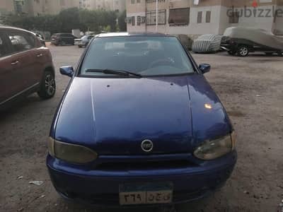 فيات سيينا 2000