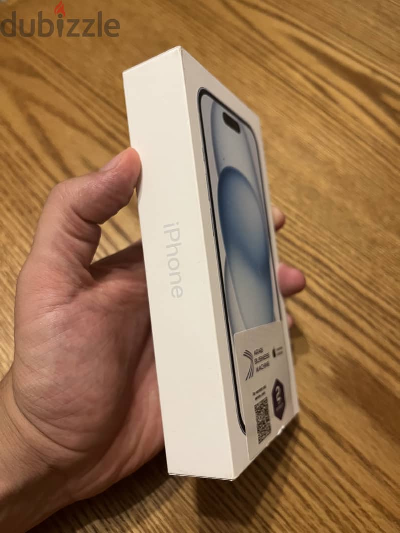 Apple - iPhone 15 2