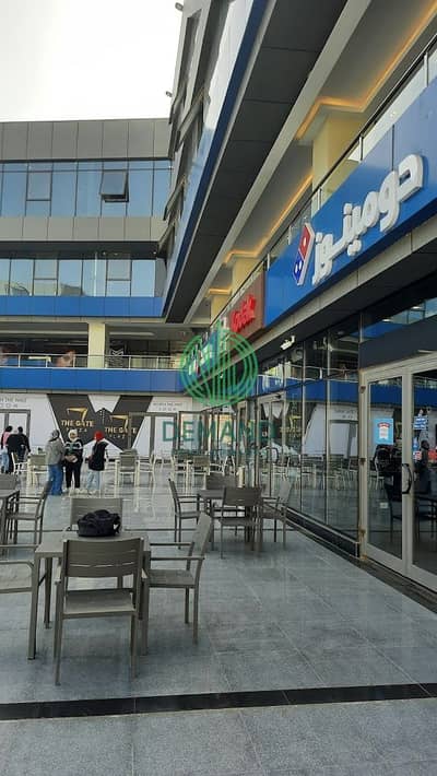 للايجار عياده فيو علي البلازا 78 متر في مول ذا جيت بلازا  الشيخ زايد علي شارع المستقبل مباشرة  - The Gate Plaza Mall