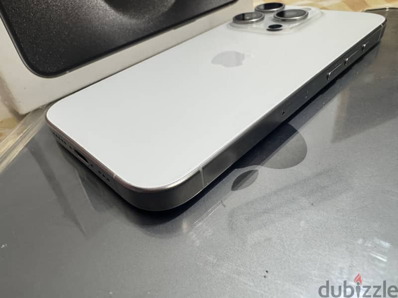 Apple - iPhone 15 Pro 256GB 1