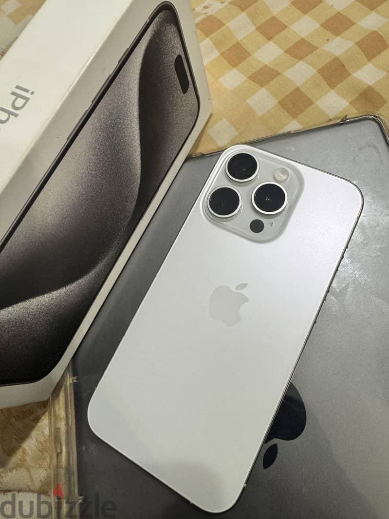 Apple - iPhone 15 Pro 256GB 2
