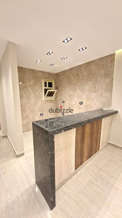 Ground-floor apartment with a 100 m² private garden. Finished to an ultra-super-lux standard.  Layout:  * 2 bedrooms * 1 reception room * Kitchen