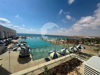 شاليه مفروش بإطلالة على المارينا، بالتكيقات و الاجهزه مطابخ، بدفعة أولى 5% فقط، للبيع في مدن رأس الحكمة، الإمارات العربية المتحدة