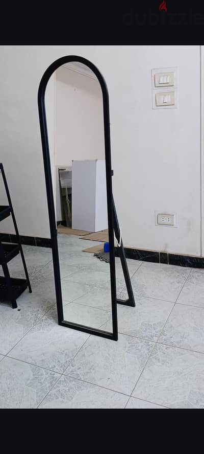 مرايا مراية طول كامل بإطار أسود وستاند - ارضية و معلقة – 170×50 سم