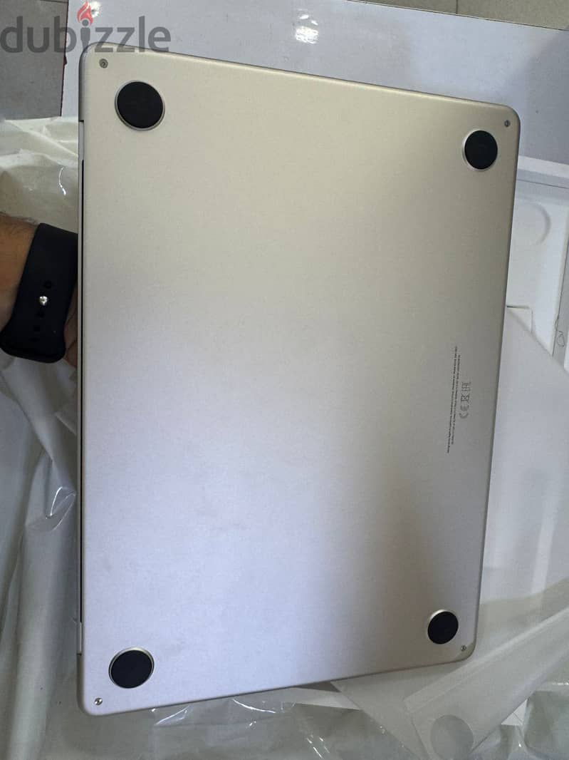 MacBook M3 2024 5