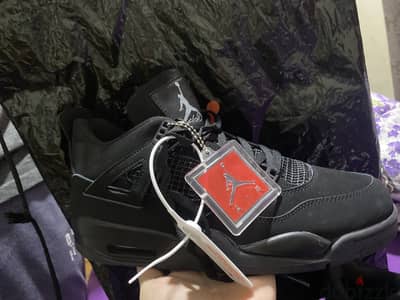 بوت Air jordan 4