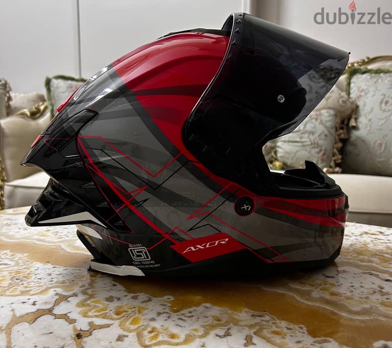 Axor brutal surges helmet 2