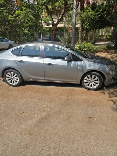 Opel Astra 2013