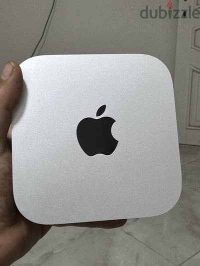 Mac mini m4 16 ram 265giga with box and all accessories