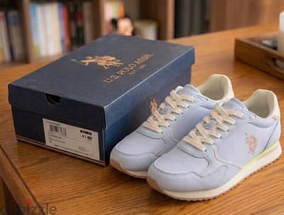U. S POLO New _ ORIGINAL with box 