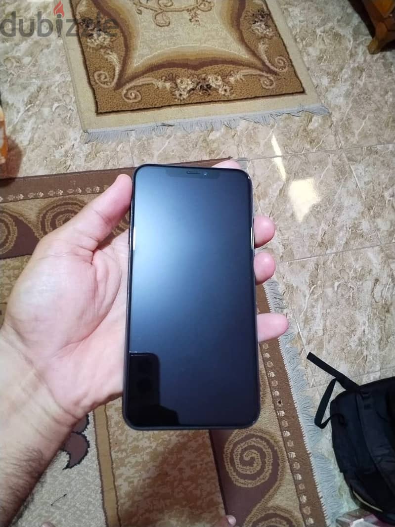 Apple - iPhone XS Max 2