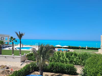 فيلا اول صف بحر مارينا 1 اربع غرف 3 مكيفين ب 2 حمام