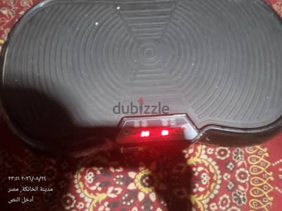 جهاز اهتزاز وتخسيس الجسم (Vibration Platform) بحالة ممتازة