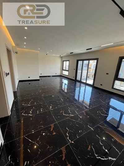 semi furnished Apartment for rent in Eastown - new cairo