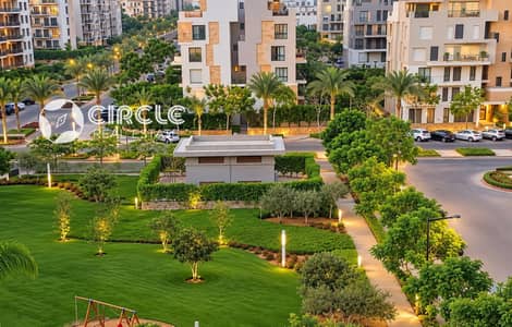Spacious 190 sqm fully finished apartment equipped with A/C units and kitchen cabinets in Eastown, New Cairo.