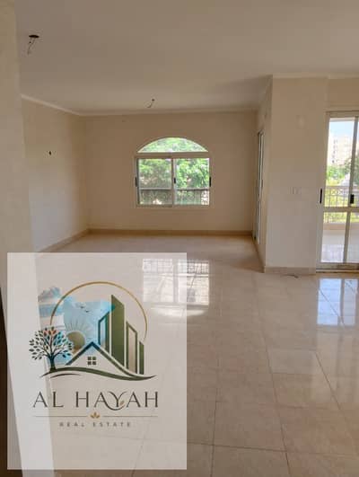 175 Meter Apartment for Cash Sale in Madinaty B1 | A Unique Investment Opportunity at a Commercial and Attractive Price, a Special Opportunity to Own an Apartment in One of the Most Prestigious and Unique Phases of Madinaty, the Most In-Demand 175 Model, in a Unique Location Close to the Most Important Services, and a Very Suitable Price for Investment or Living.
